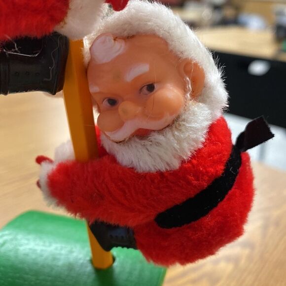 3 Vintage Swivel headed pencil huggers clip Ons 2 1/2 inches high - Picture 4 of 8